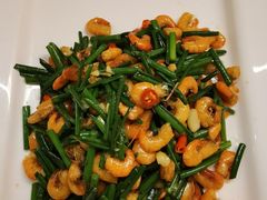 韭菜苔爆河虾-箸福·夜上海(月牙湖公园店)