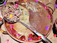 -洱火云南酸菜牛肉火锅(石景山当代商城店)