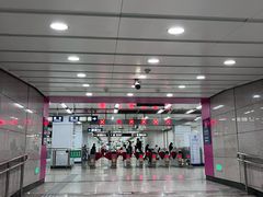 -白石桥南(地铁站)