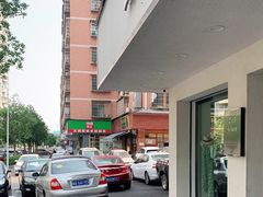 -裕新楼粉面馆·石磨手工粉(四方坪店)