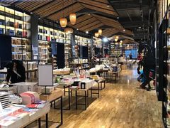 -新华书店(解放中路店)