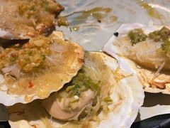 烤扇贝-何师烧烤Pro ·江湖川菜·小龙虾·精酿(太古里旗舰店)