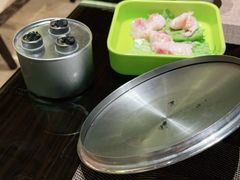 -大中华希尔顿酒店-念自助餐·嗨啤·小龙虾