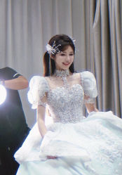 -LOVE SHINE婚纱·红鼎庄龙凤褂·妈妈装定制