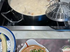 -尚尚仙·酸汤猪手·猪肚鸡火锅(华联万柳购物中心店)