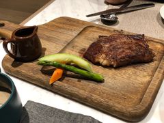 扒M10澳洲和牛肉眼牛排-窗外西餐厅(普罗理想国店)