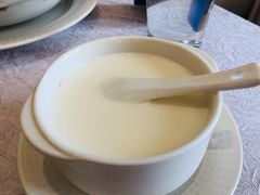 生磨杏仁茶-湖影中餐厅·南京金茂威斯汀大酒店