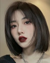 -诗悦发型烫染SALON