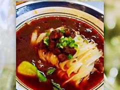 -霸蛮湖南菜·牛肉粉(荣京西街店)