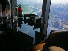 景观位-瑞吉酒店·The Drawing Room闲逸廊·云端下午茶·夜奢Whiskey