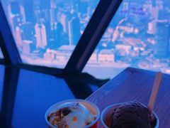 -东方明珠·空中旋转餐厅