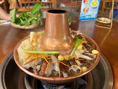 -岳记兴隆·青城腊排铜火锅(融创店)