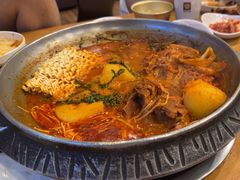 -喇喇排骨火锅·传统韩式脊骨汤(望京西园总店)
