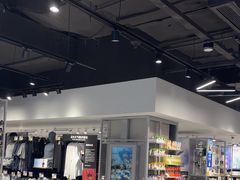 -迪卡侬(环球港店)