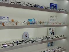 -诺柯视眼镜-蔡司依视路官方工厂店(淞南一店)