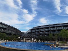-上海滴水湖皇冠假日酒店