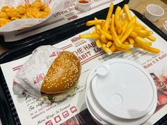 -The Habit Burger Grill 哈比特汉堡(爱琴海店)