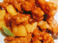 菠萝咕咾肉-吕氏疙瘩汤·海鲜新鲁菜(凯德mall新都心店)