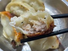 -黄阿姨锅贴大王(万航渡路店)