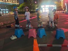 -极致童蒙轮滑运动中心(五环店)