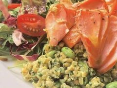 炙烧三文鱼沙拉-Green Leaf Sushi l Kitsilano