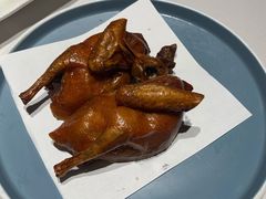 招牌脆皮乳鸽-味可道美食坊(福基路店)