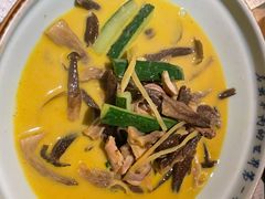 土家腊肉煨山笋-吃饭皇帝大(长宁龙之梦店)
