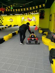 -红尾狐儿童卡丁车俱乐部(居然之家店)