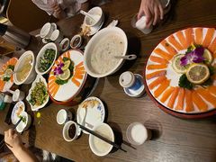 东江湖三文鱼刺身-醉美东江·三文鱼·烧鸡公