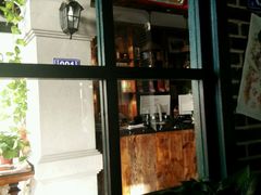 -东口码头·烧鸽子·鱼头泡饼·地方菜(金鹰悦城店)