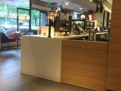 -麦当劳(友谊路得来速店)