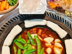 -哈尔滨烧烤·山河村铁锅炖(交大店)
