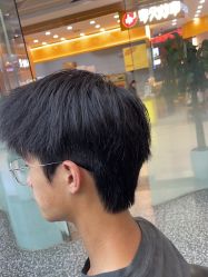 -川和潮人