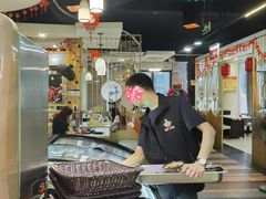 -尚品海鲜肥牛自助火锅(湖明店)