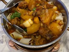 阿里疆大盘鸡-阿里疆Alijiang·丝路美食·异域风情·清真(长楹天街店)