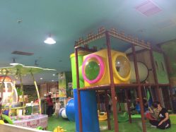 -汤姆小鸟(无锡宝龙广场店)