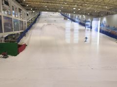 -乔波室内滑雪场