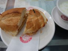 猪扒包-义顺牛奶公司(庇利金街店)