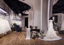 -南京宝娜嫁衣婚纱礼服馆(中央路店)