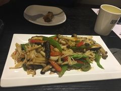 -HIHE Bistro·Oyster Bar(华熙live店)