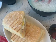 火腿芝士帕尼尼-必胜客(海滨店)
