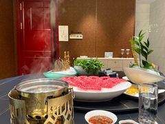 -鼎泰亨·海鲜牛肉餐厅(滨江店)