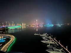 -SU lounge the lake view湖景酒廊