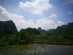 -英西峰林九重天景区