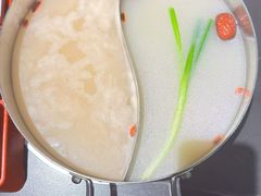 斑鱼海鲜粥鸳鸯锅-打酱友•斑鱼海鲜粥火锅(吴桥店)
