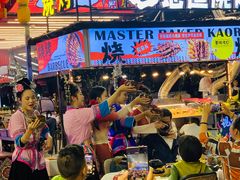 -刘姐啤酒鱼民族演艺餐厅(西街总店)