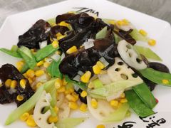 -何适山庄·团餐住宿(水长城P2停车场店)