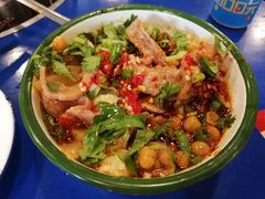 -马路边边串串香形象店(磐石路店)