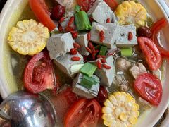山药排骨牛肉养生汤-花水湾红太阳牛肉汤锅