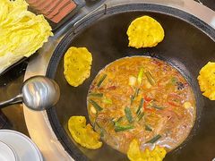 -六州府地锅鸡·农家菜·龙虾(未来科技城店)